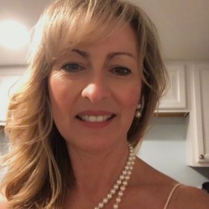 Meet your Posher, Valerie